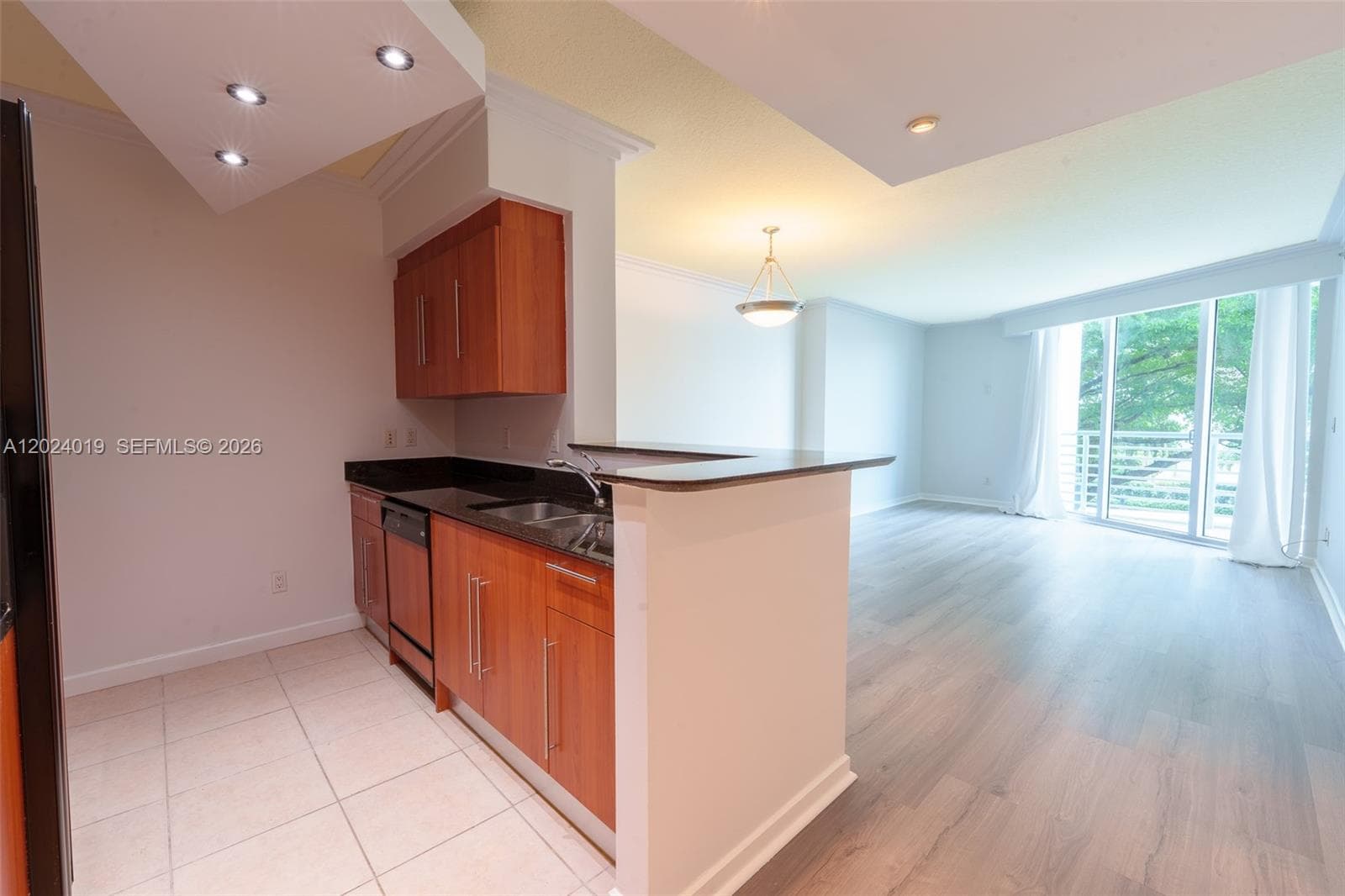 335 S Biscayne Blvd 802 photo 4