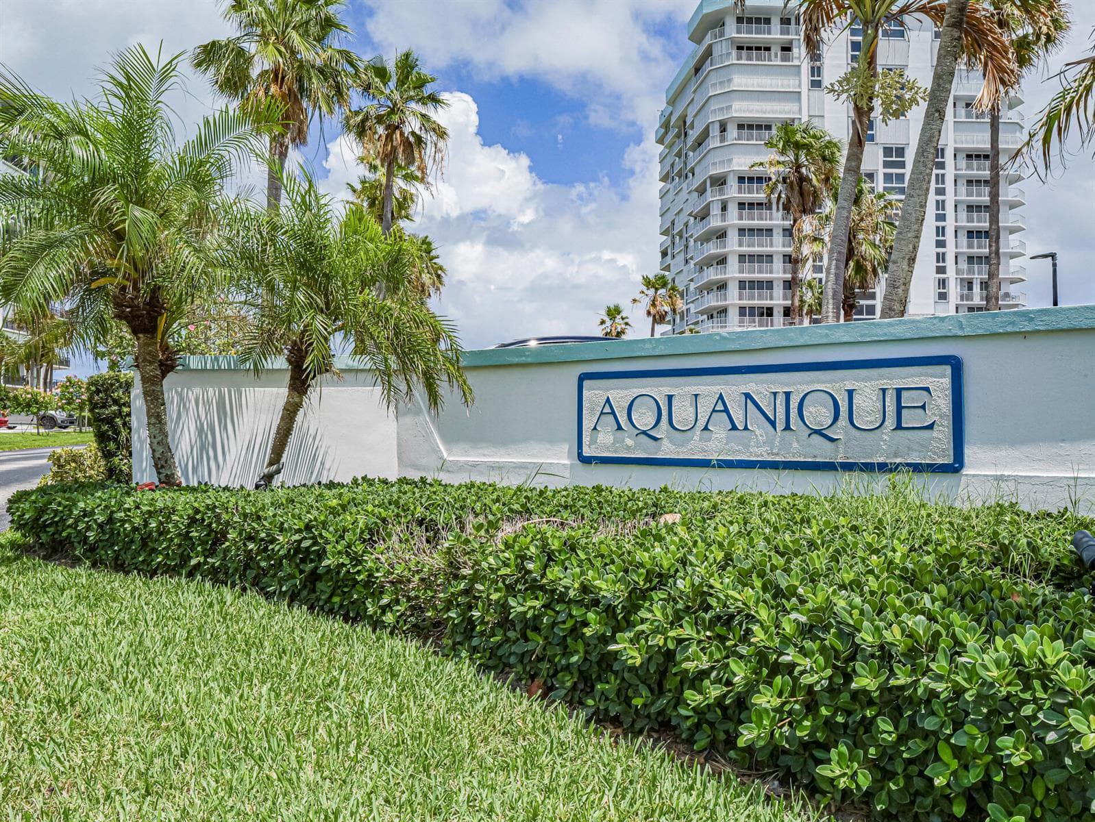 2700 N Highway A1a 305 photo 1