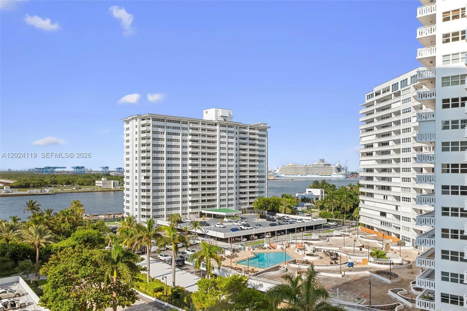 2100 S Ocean Ln 701 photo 22