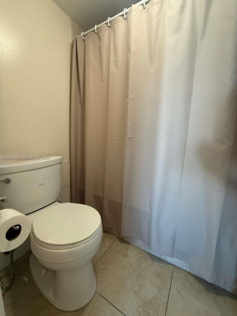 7135 Collins Ave 815 photo 17