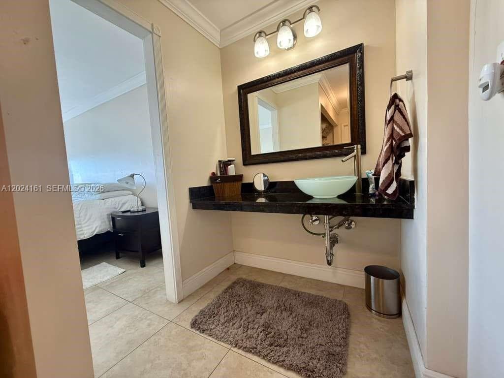 7135 Collins Ave 815 photo 16