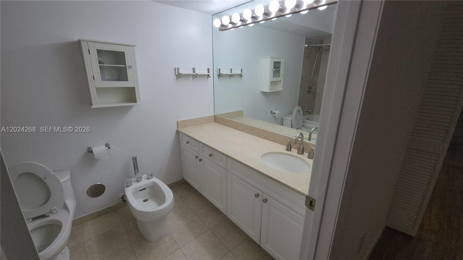 5900 Collins Ave 404 photo 24