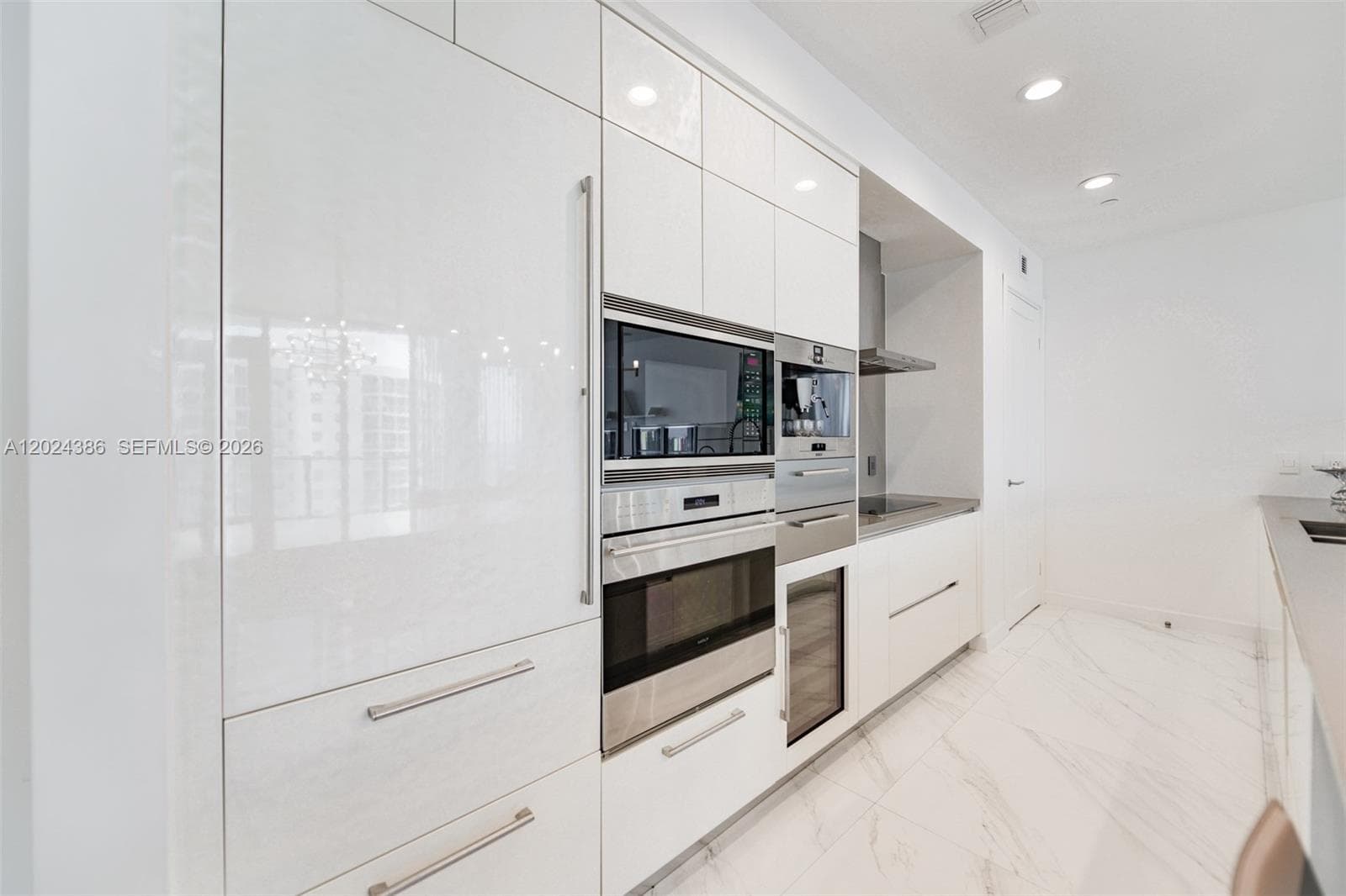 17475 Collins Ave 1703 photo 10