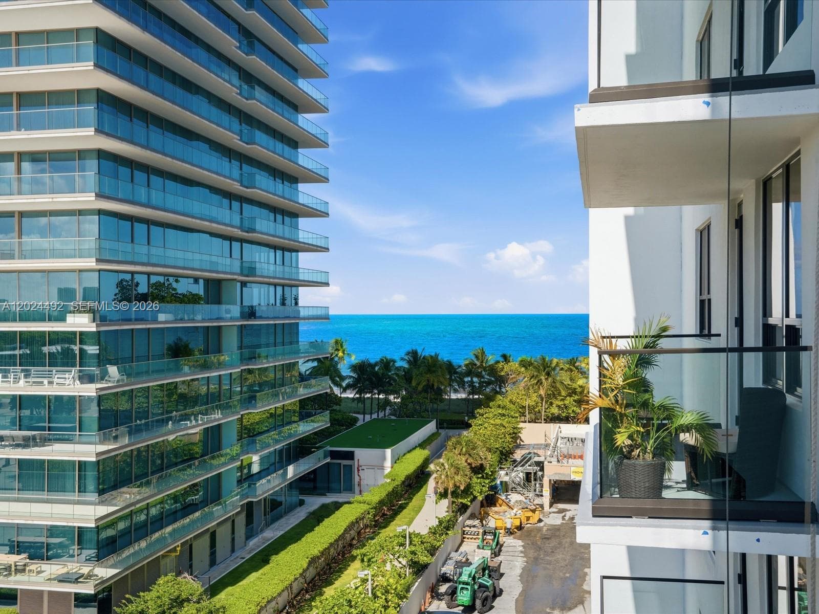 10185 Collins Ave 703 photo 17