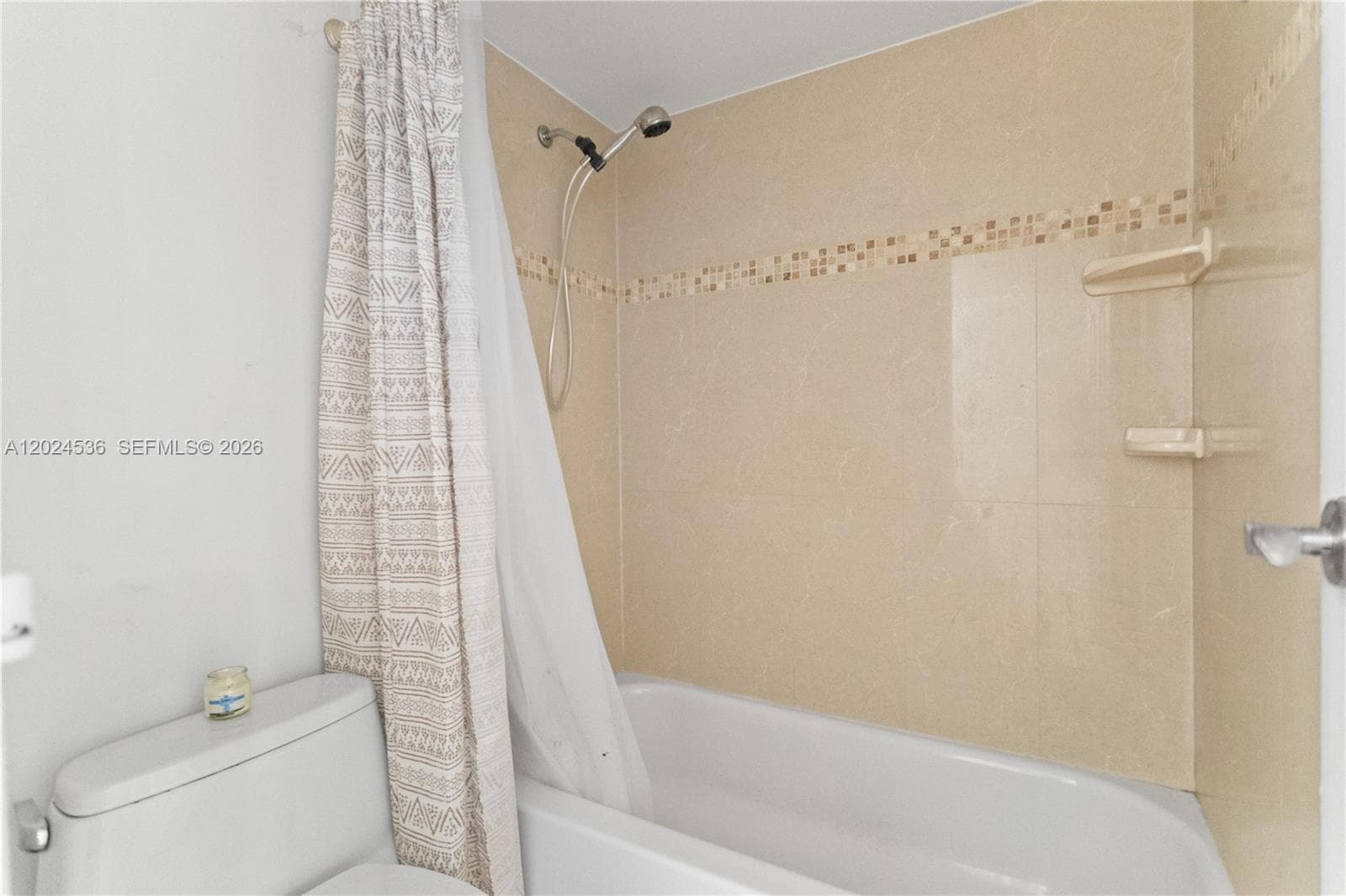 100 Bayview Dr 307 photo 21