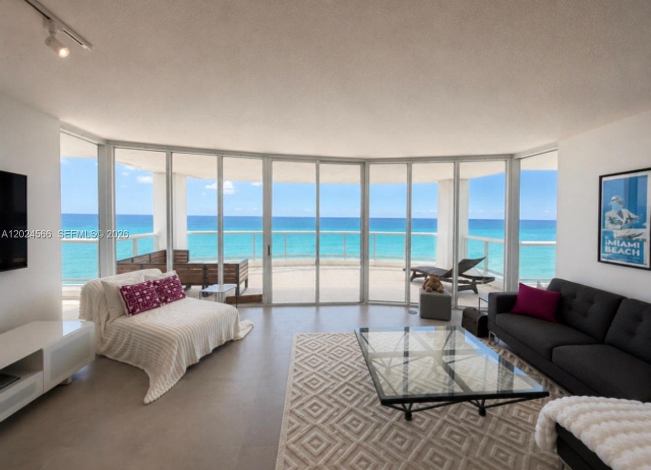 4201 Collins Ave 1503 photo 2