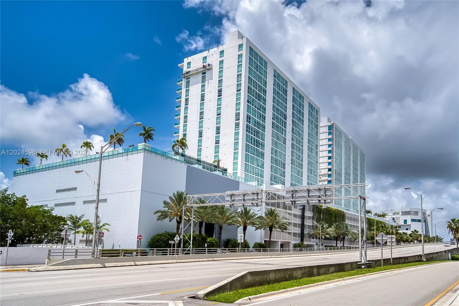400 Sunny Isles Blvd 1202 photo 5