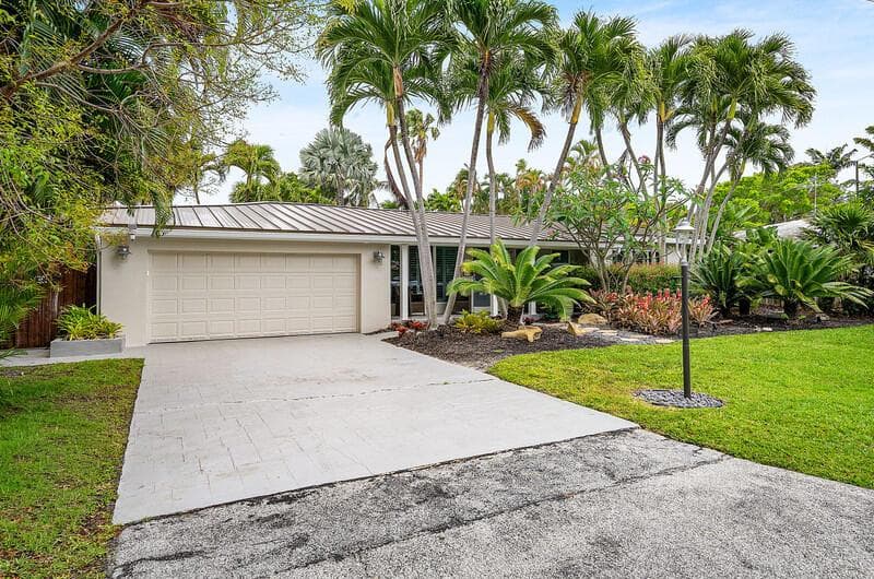 1733 Coral Gardens Drive photo 14