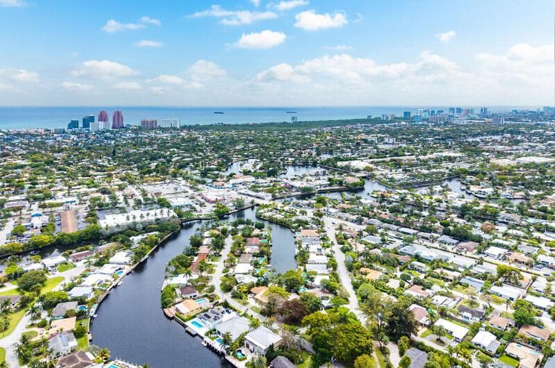 1733 Coral Gardens Drive photo 4