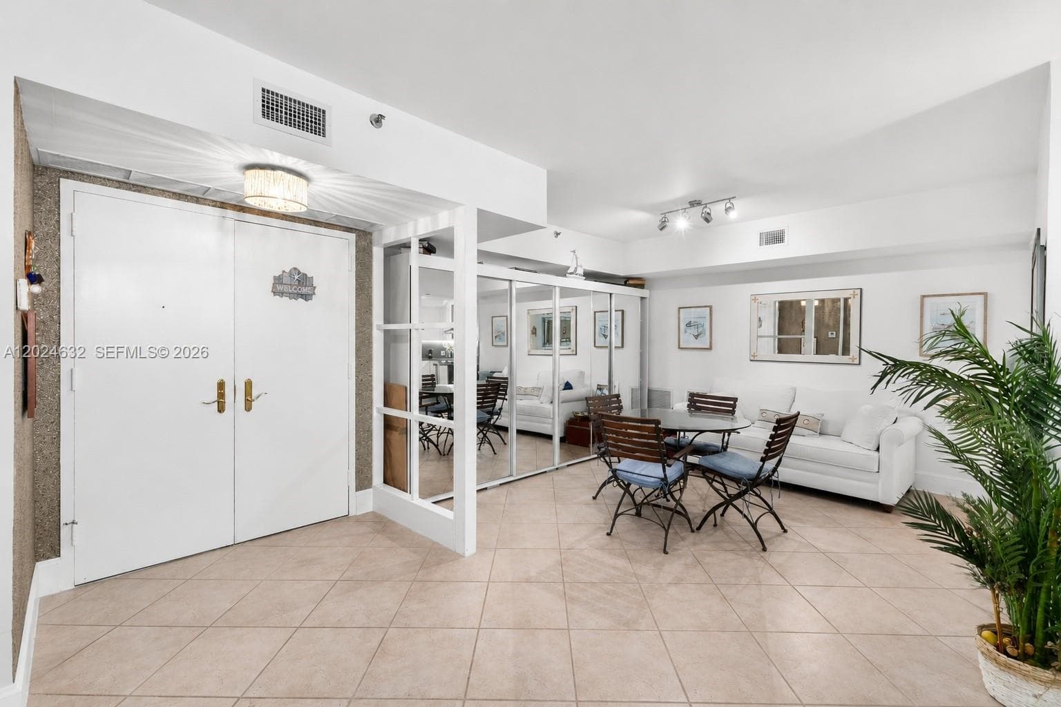 20281 E Country Club Dr 510 photo 12