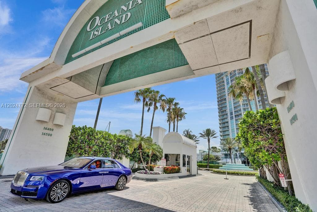 16500 Collins Ave TS-3 photo 3