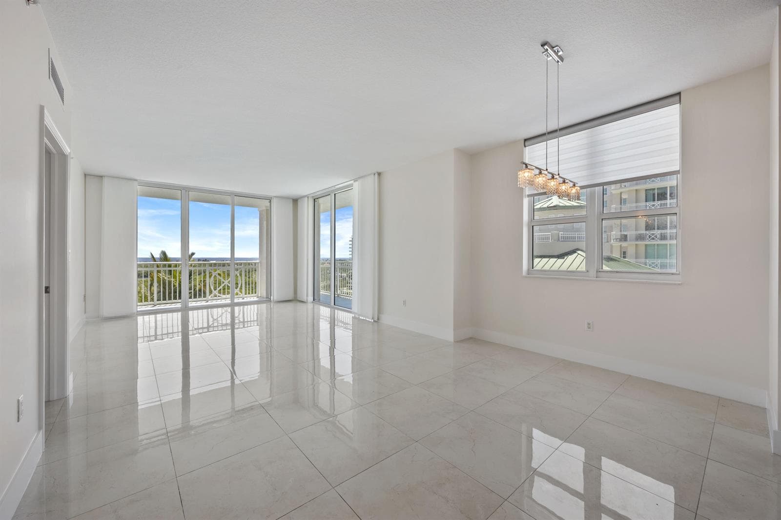 450 N Federal Highway 905 photo 18