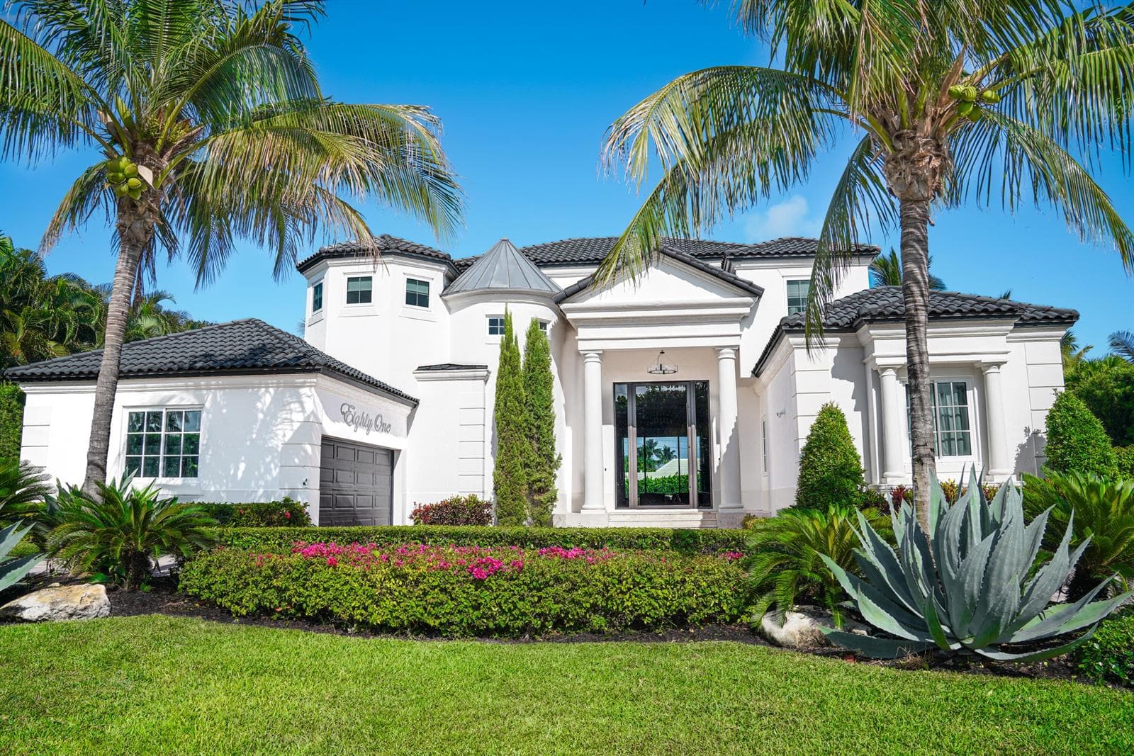 81 S Island Dr photo 1