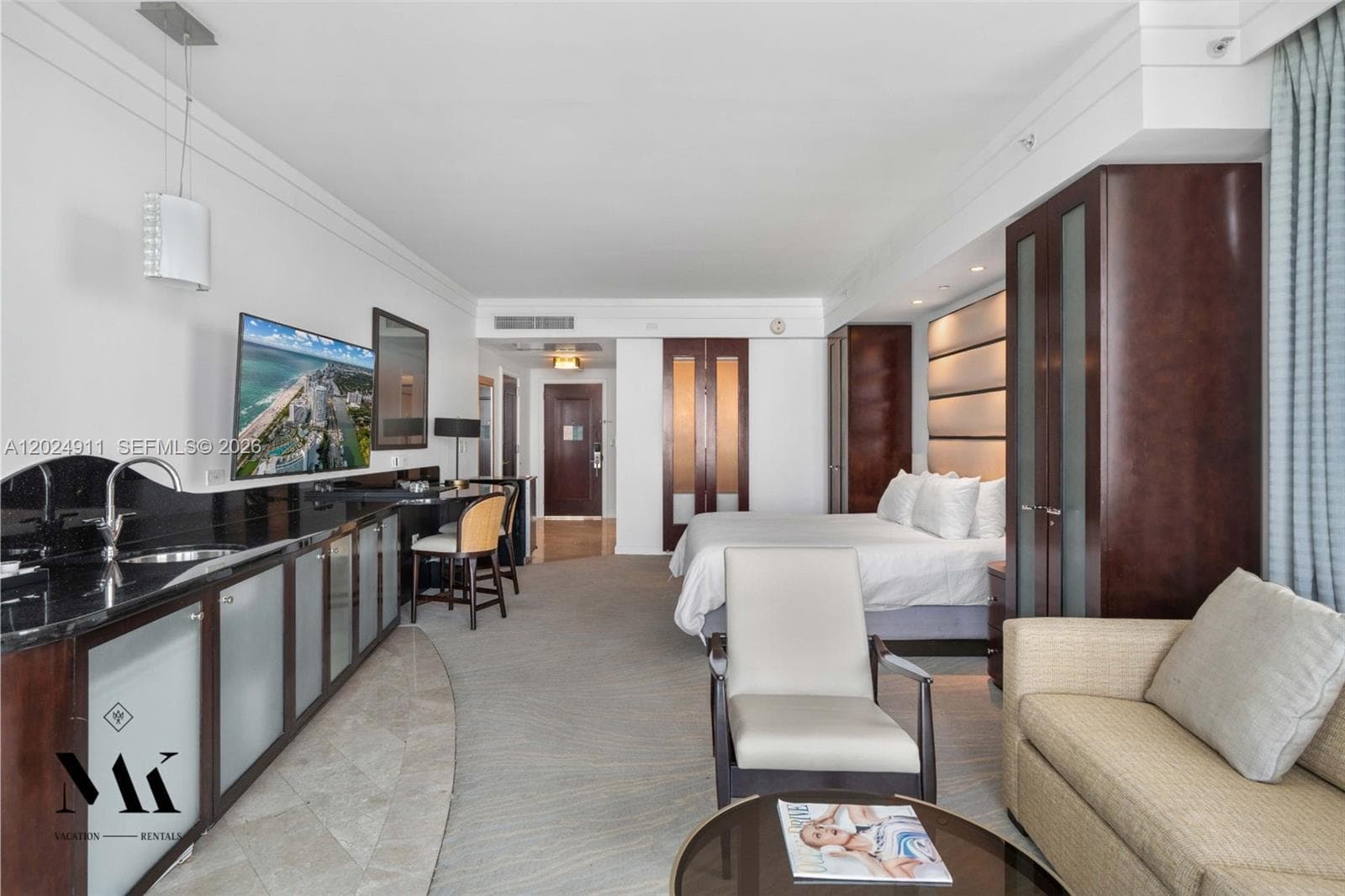 4391 Collins Ave 1002 photo 4