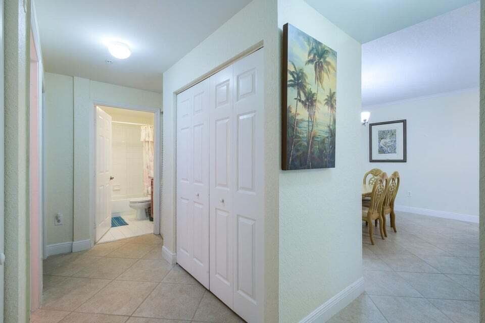 1805 N Flagler Drive 107 photo 23