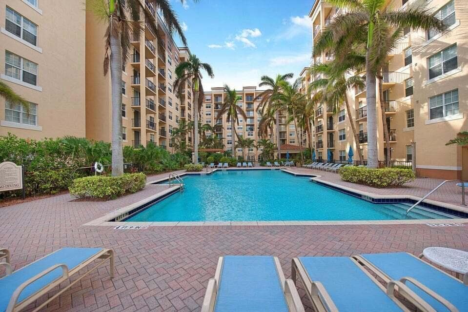 1805 N Flagler Drive 107 photo 9
