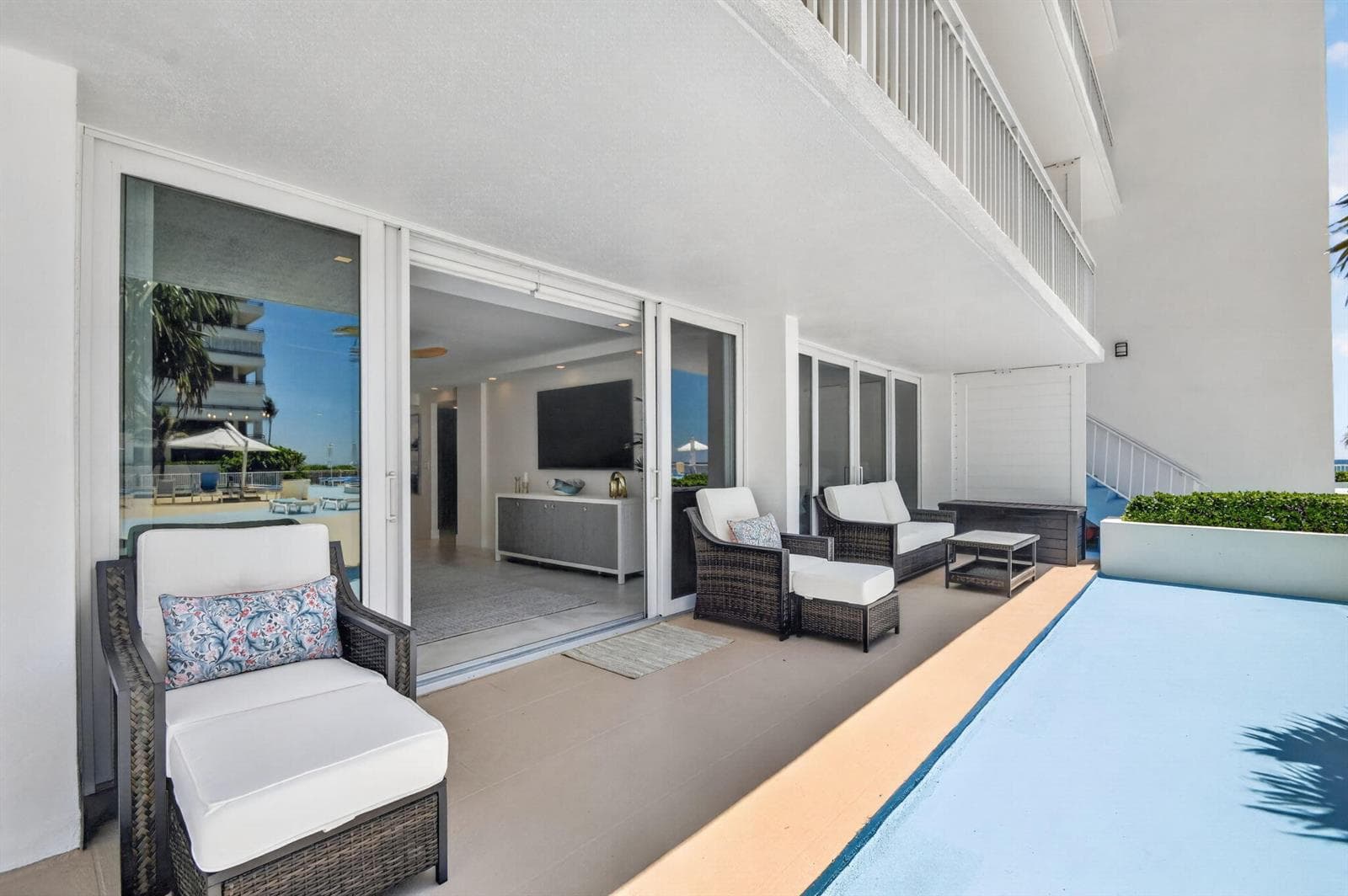 3546 S Ocean Boulevard 203 photo 3