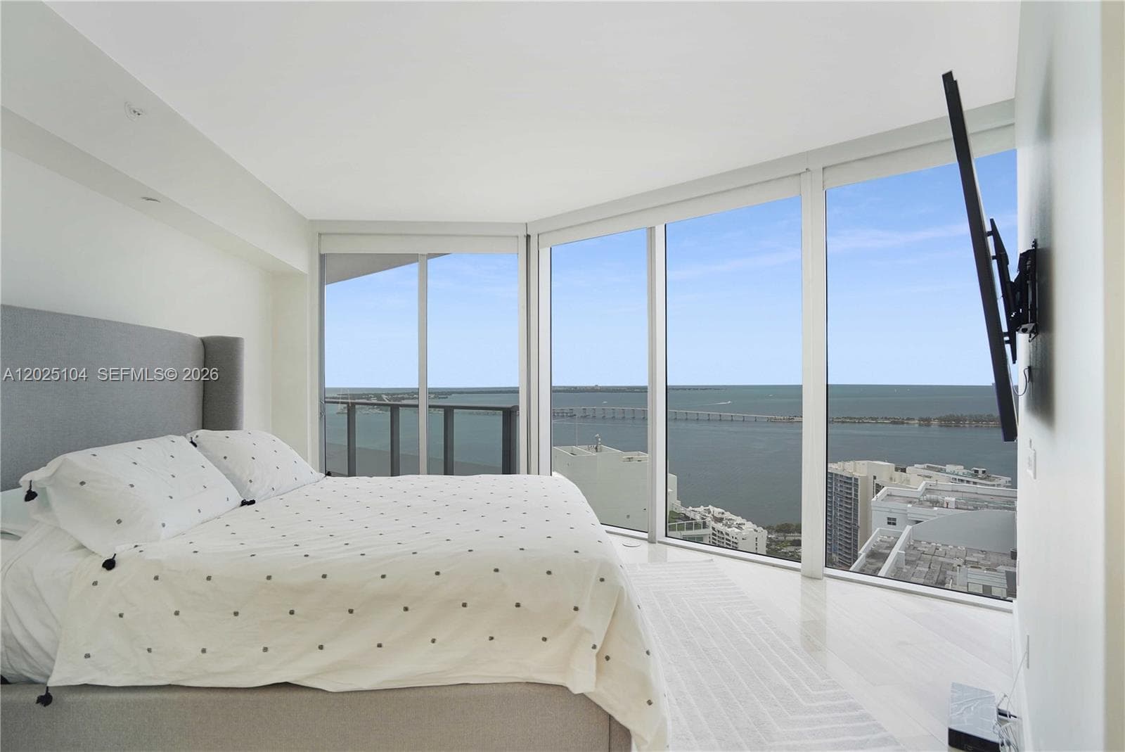 1300 Brickell Bay Dr 3402 photo 6