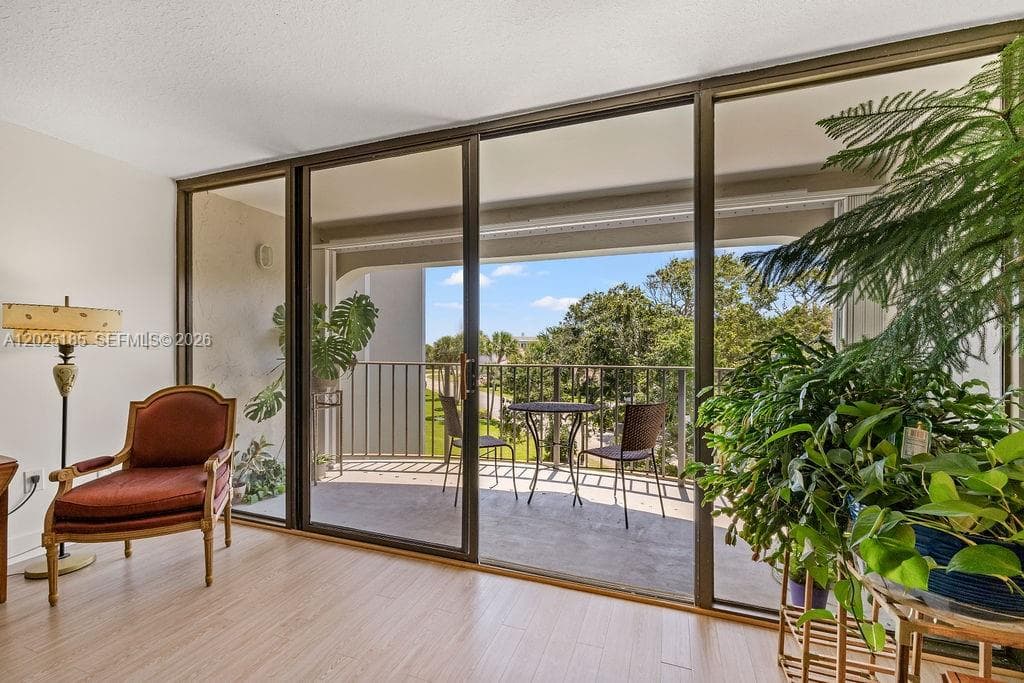 5300 Highway A1a 302 photo 16