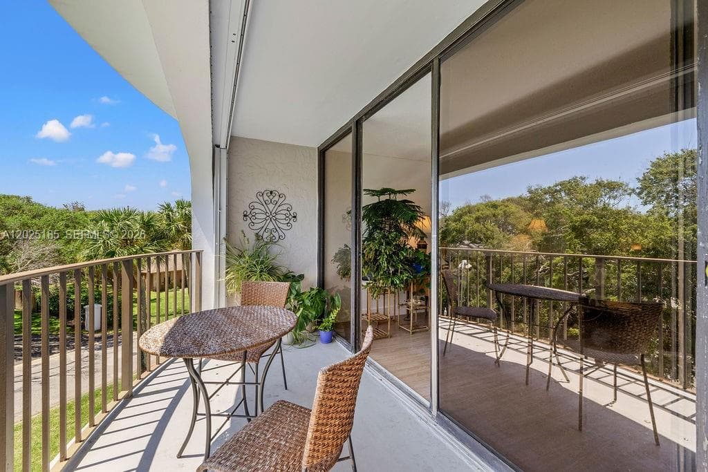 5300 Highway A1a 302 photo 15