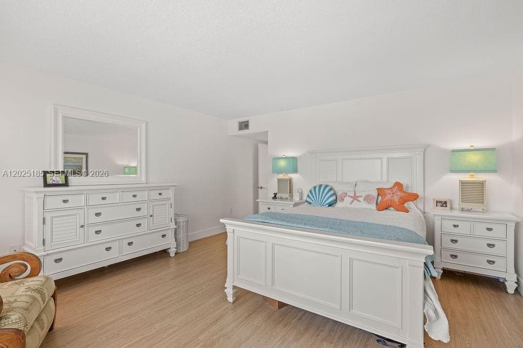 5300 Highway A1a 302 photo 19