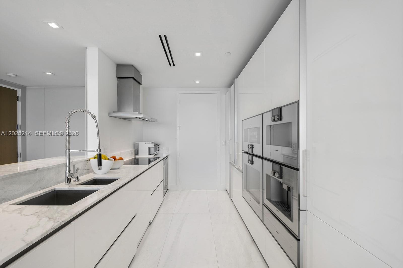 10203 Collins Ave 403 photo 19