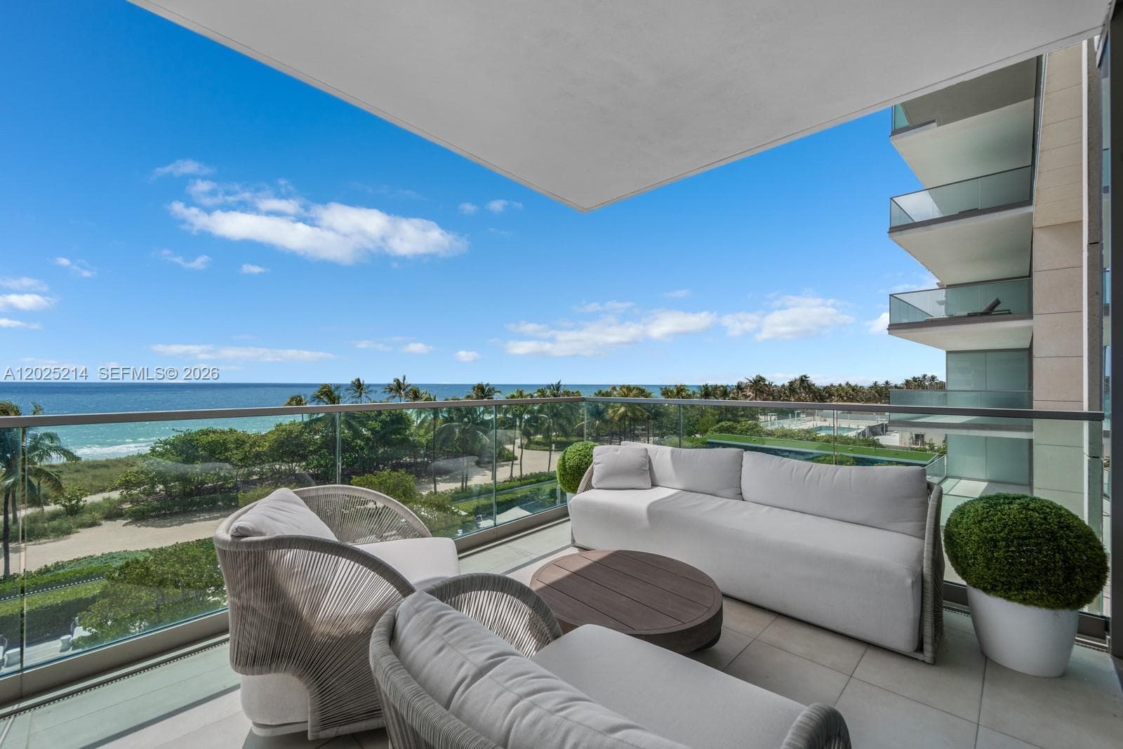 10203 Collins Ave 403 photo 4
