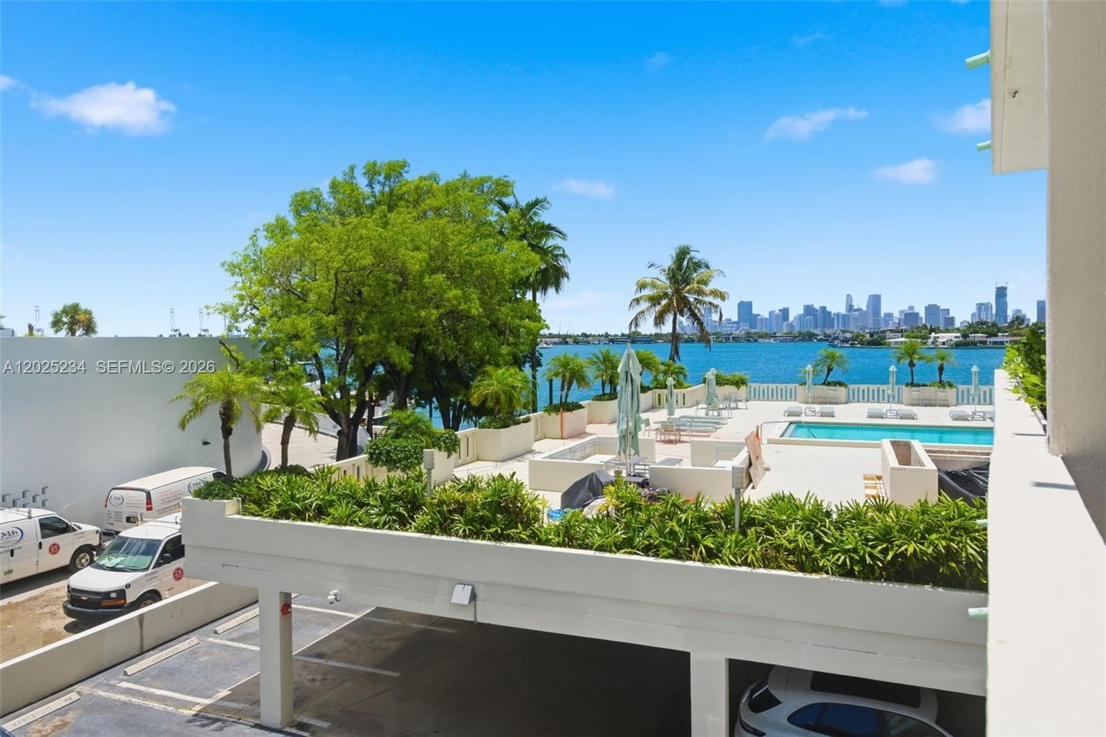 5 Island Ave 2F photo 1