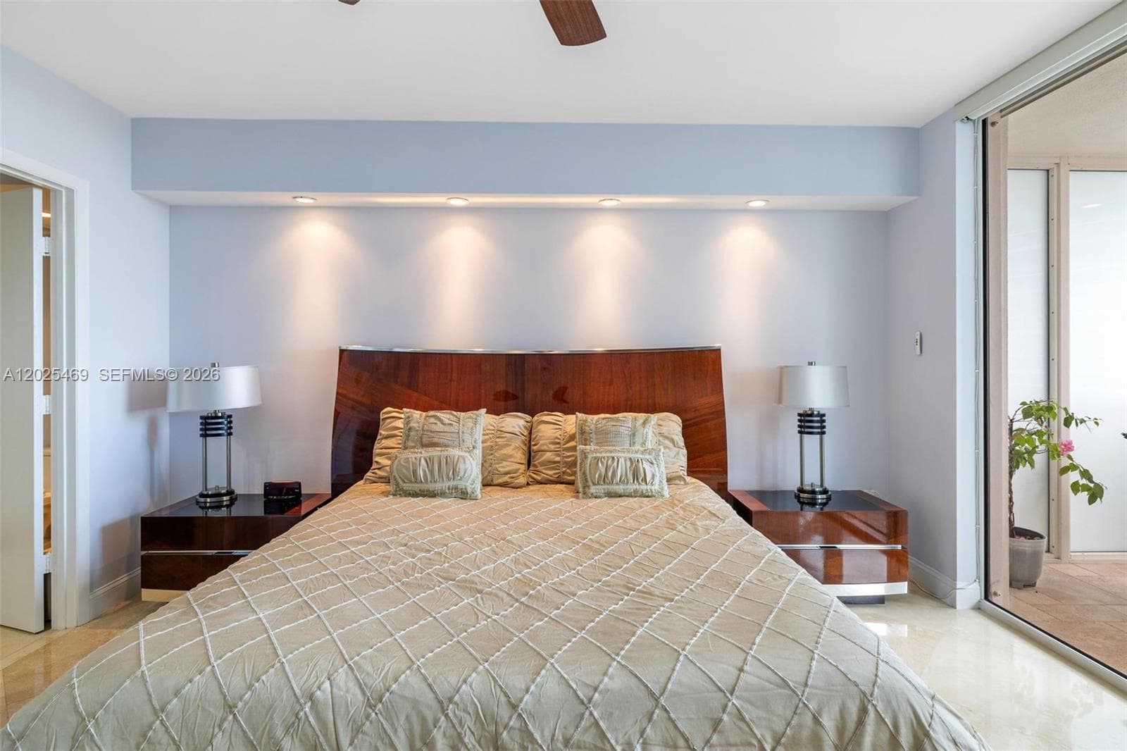 1830 S Ocean Dr 2804 photo 10