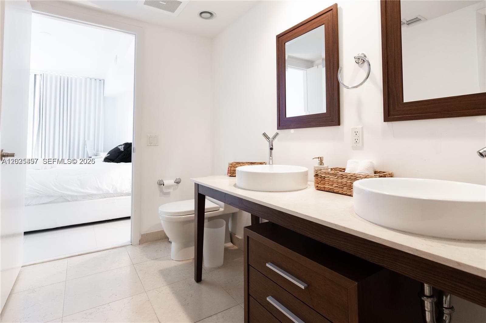 485 Brickell Ave 2006 photo 22