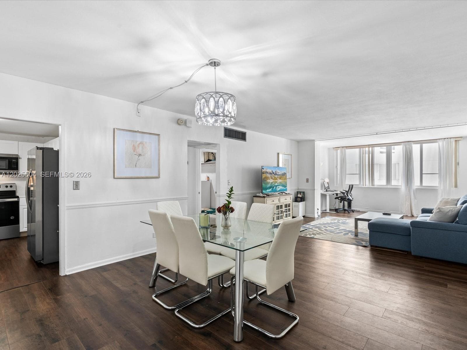 5005 Collins Ave 222 photo 3