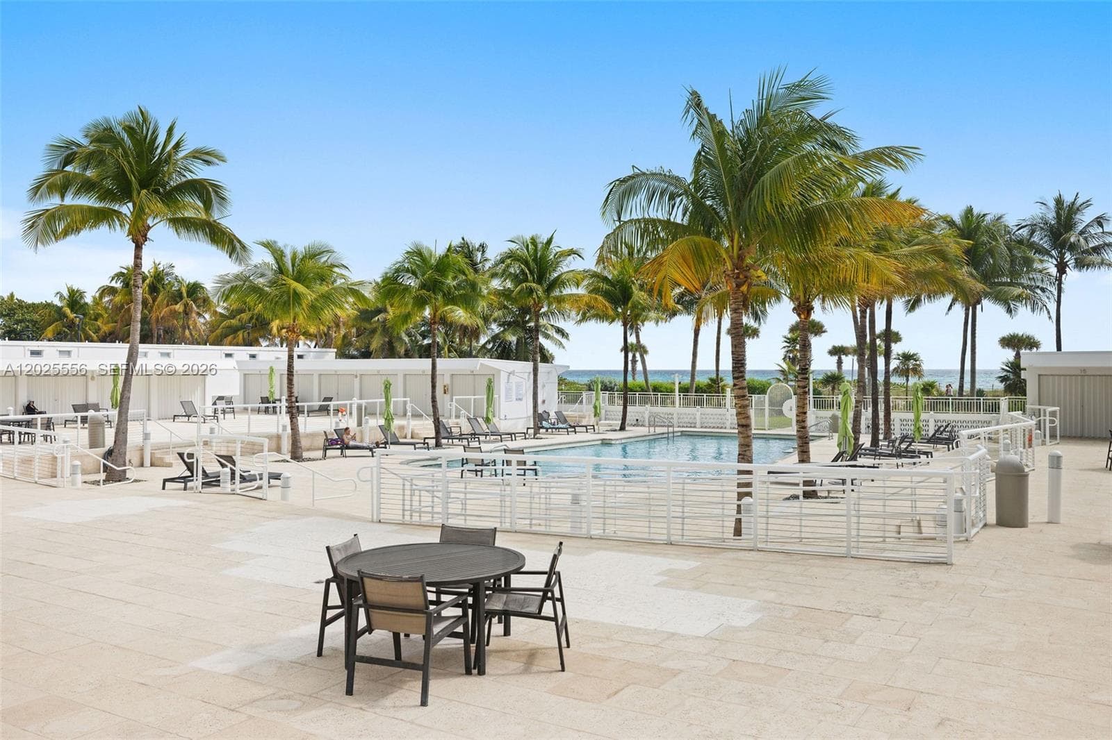 4925 Collins Ave 1A photo 2