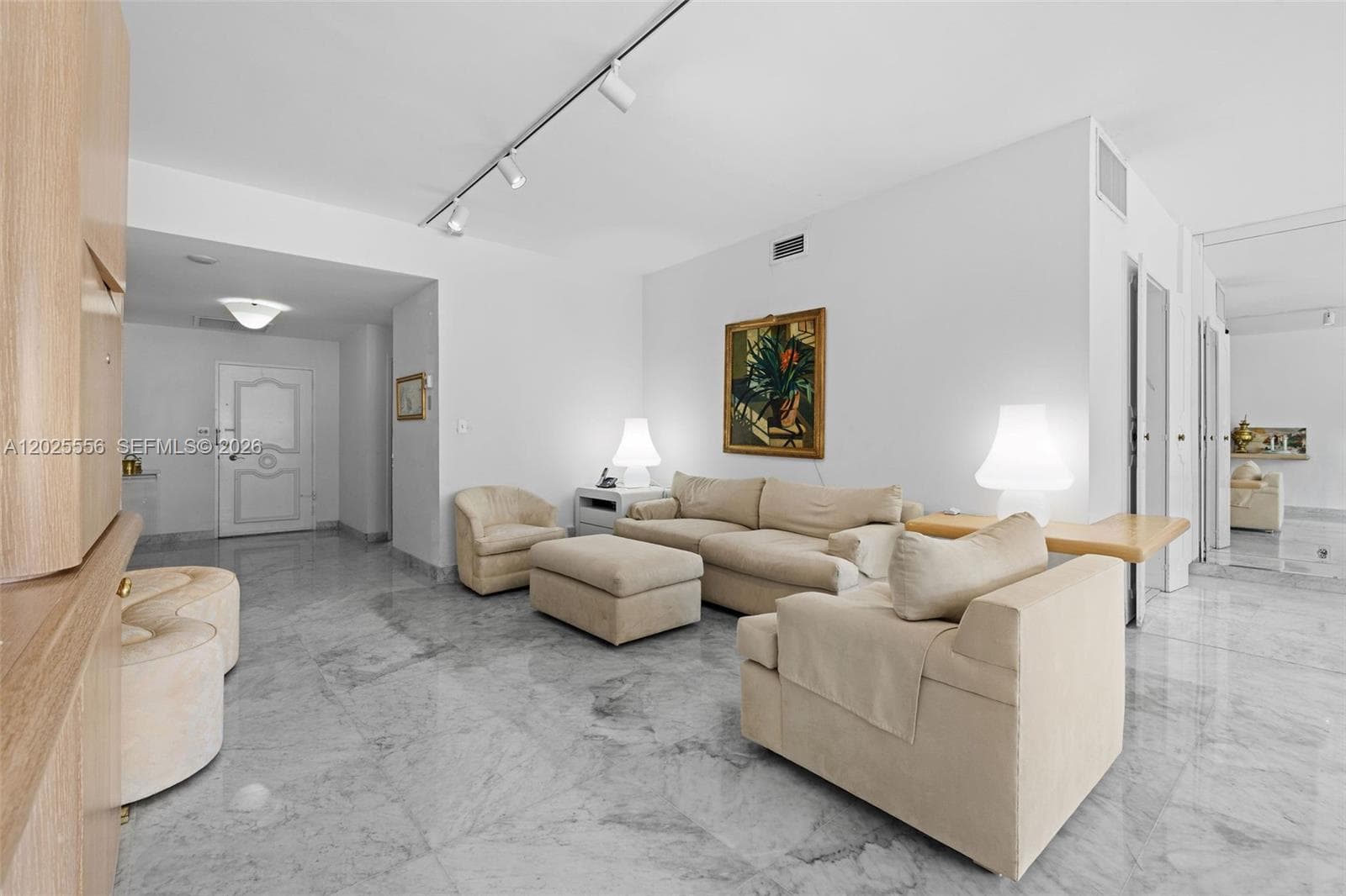 4925 Collins Ave 1A photo 5