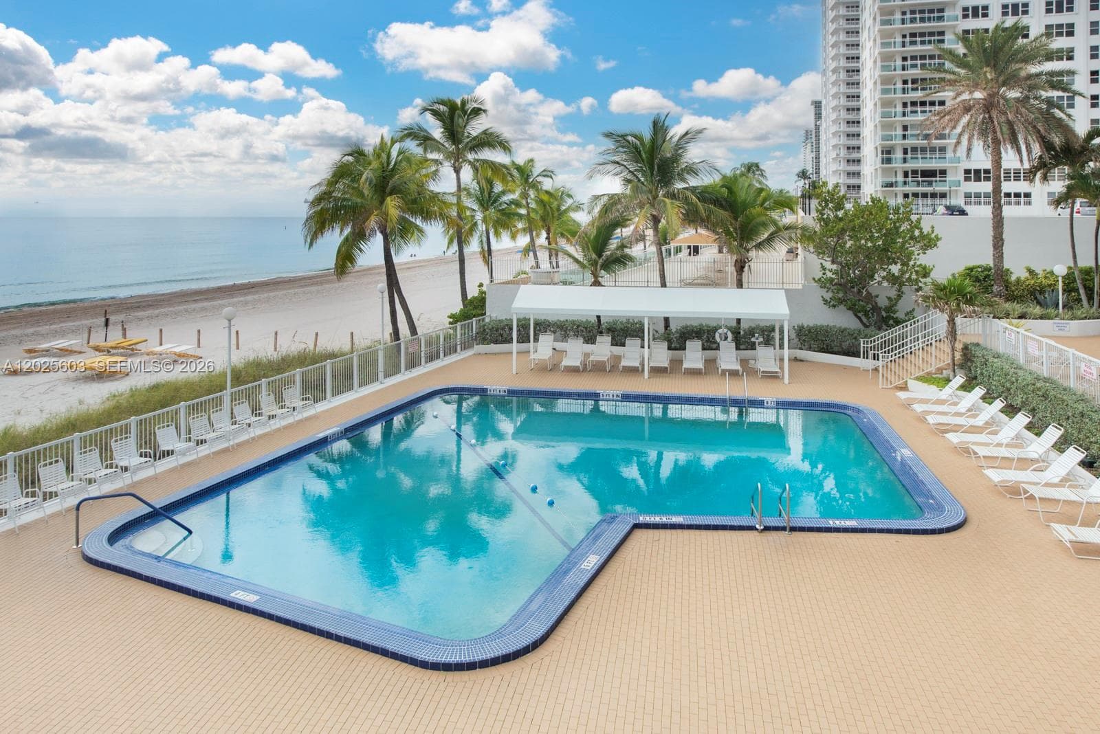 4010 Galt Ocean Dr 302 photo 18