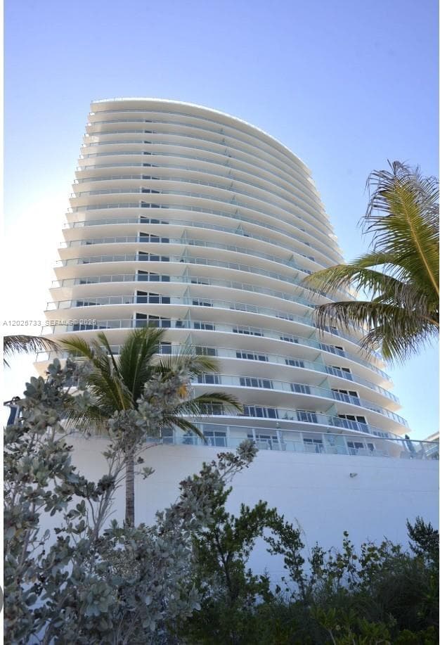 3951 S Ocean Dr 501 photo 1