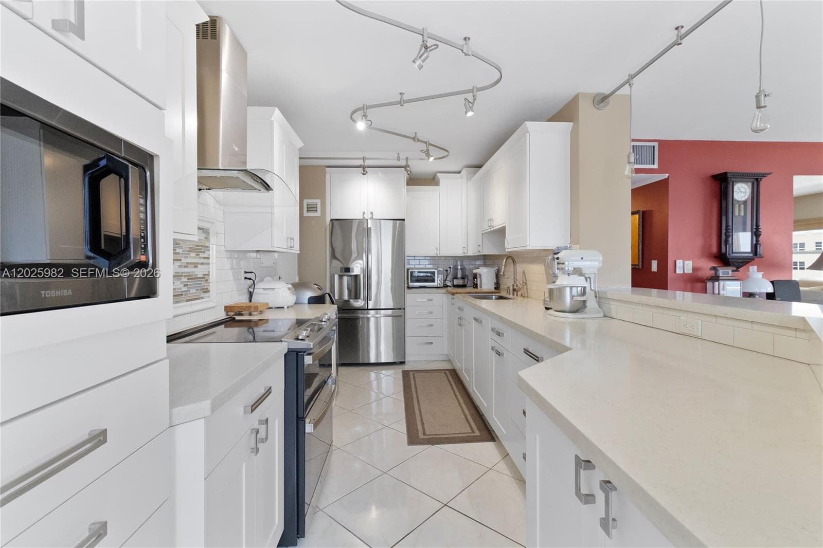 111 N Pompano Beach Blvd 909 photo 6