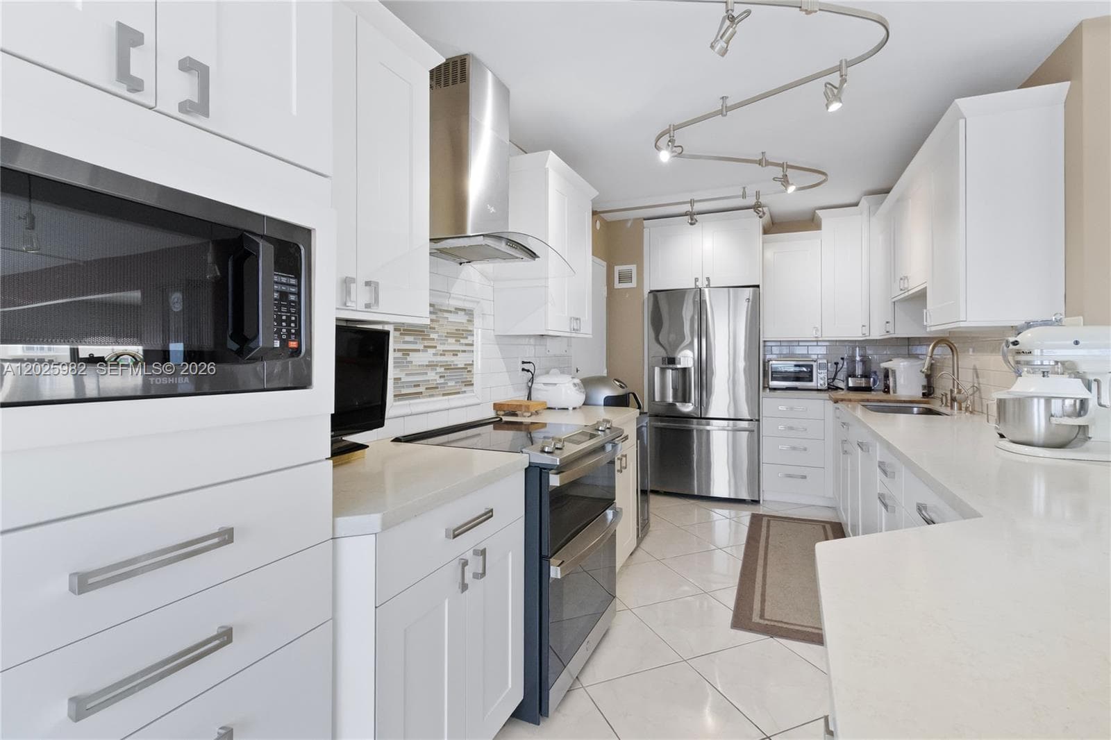 111 N Pompano Beach Blvd 909 photo 7