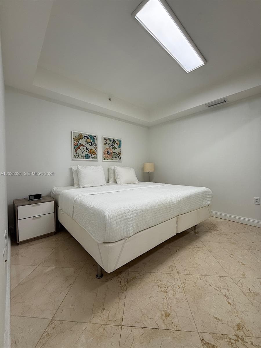 16400 Collins Ave 1545 photo 3