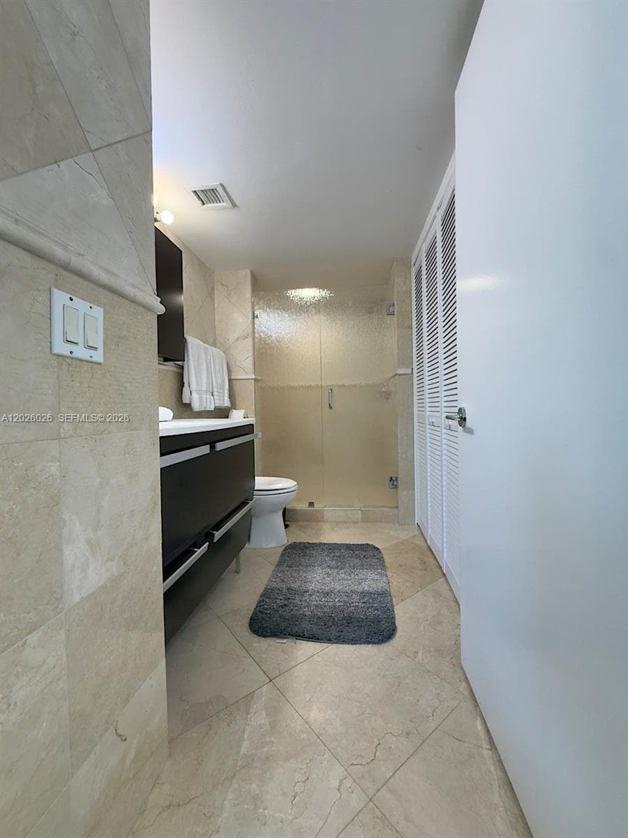 16400 Collins Ave 1545 photo 24