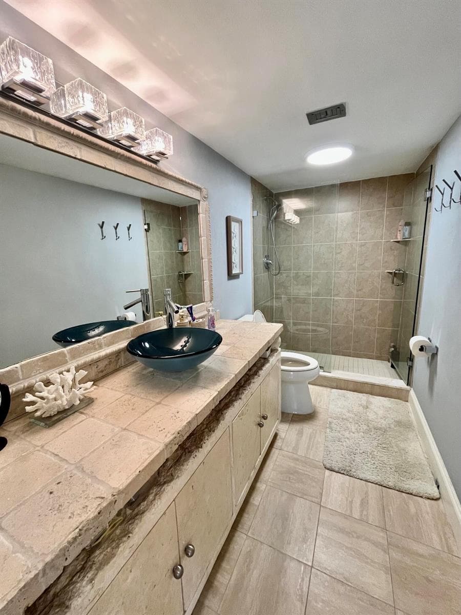 5440 N Ocean Drive 1107 photo 25