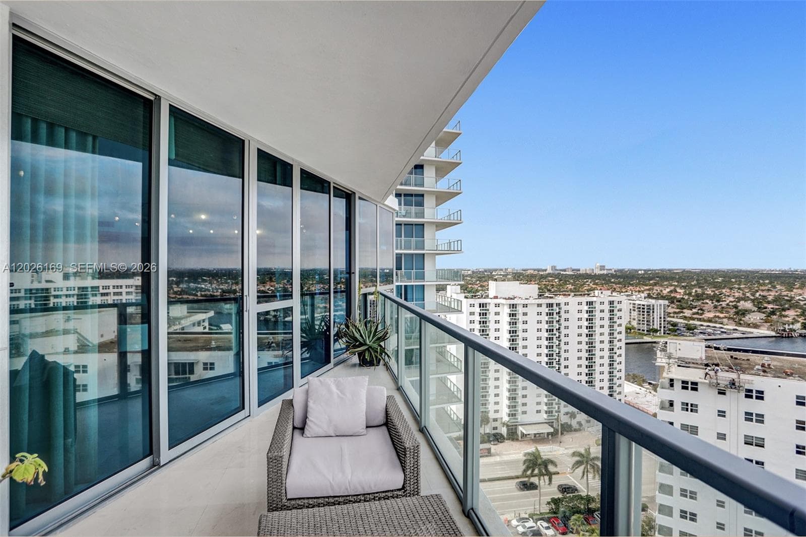 3101 S Ocean Dr 2005 (available June 18 ) photo 2