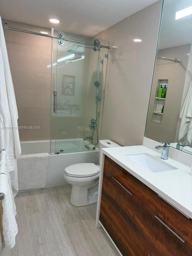 2500 Parkview Dr 2518 photo 12