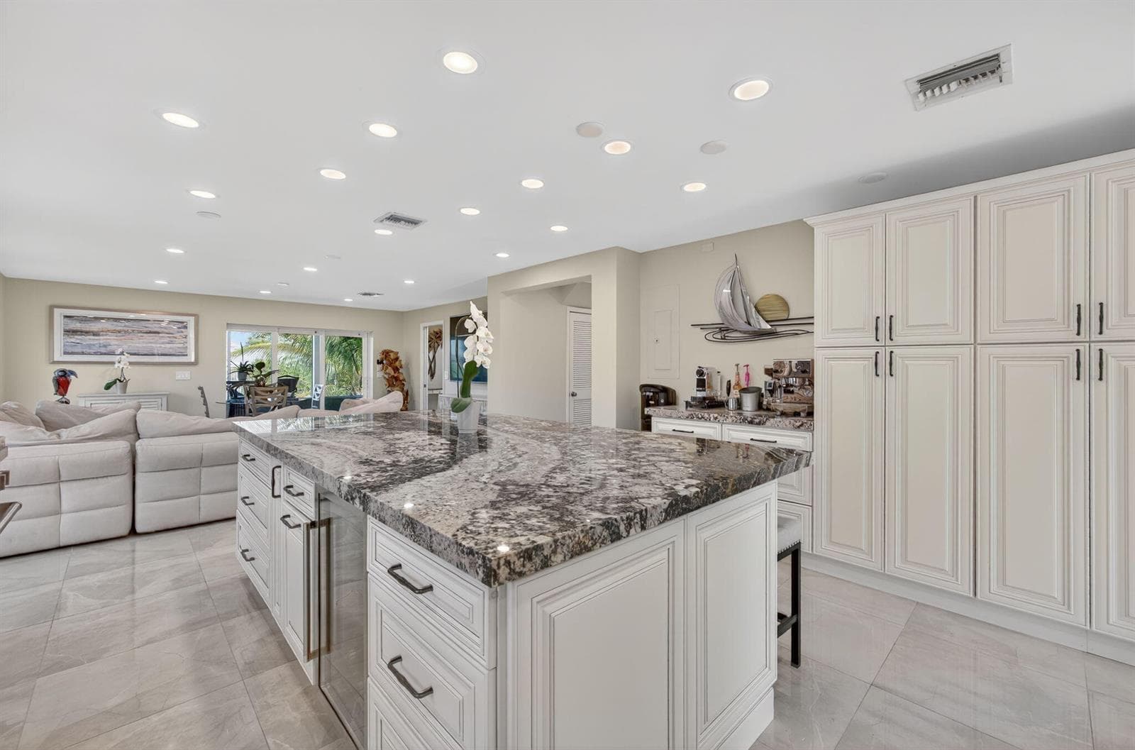 27385 Saint Lucie Lane photo 8