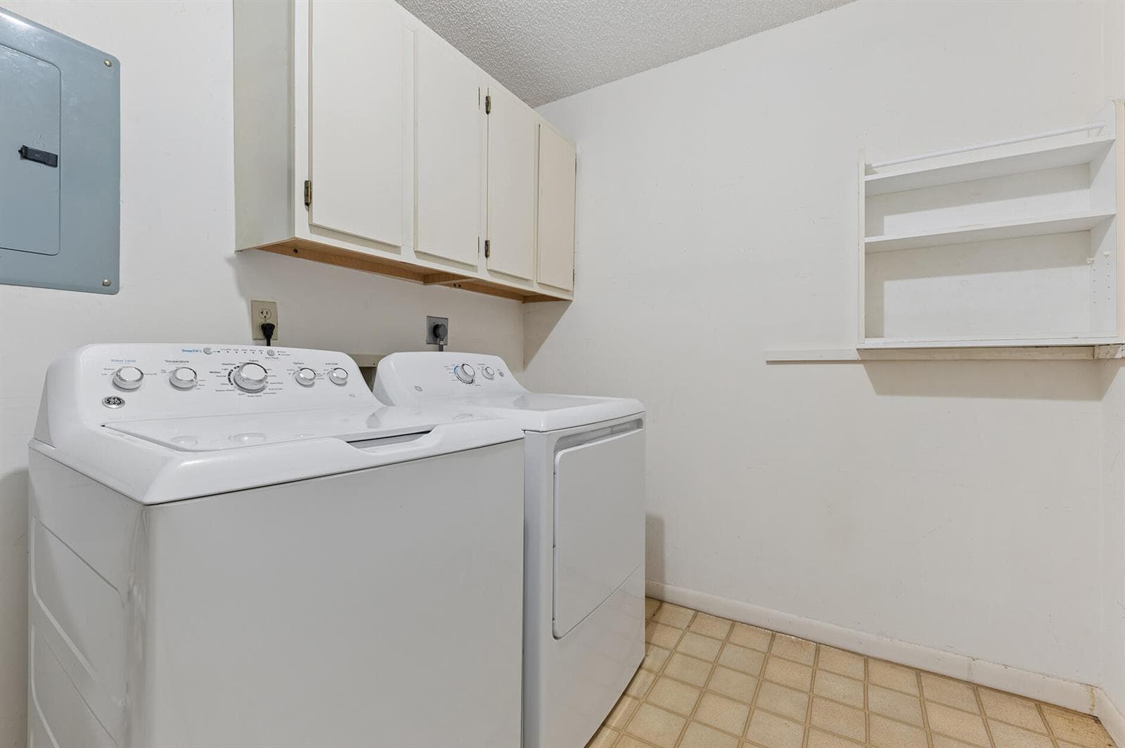 800 Andrews Avenue 4 photo 19