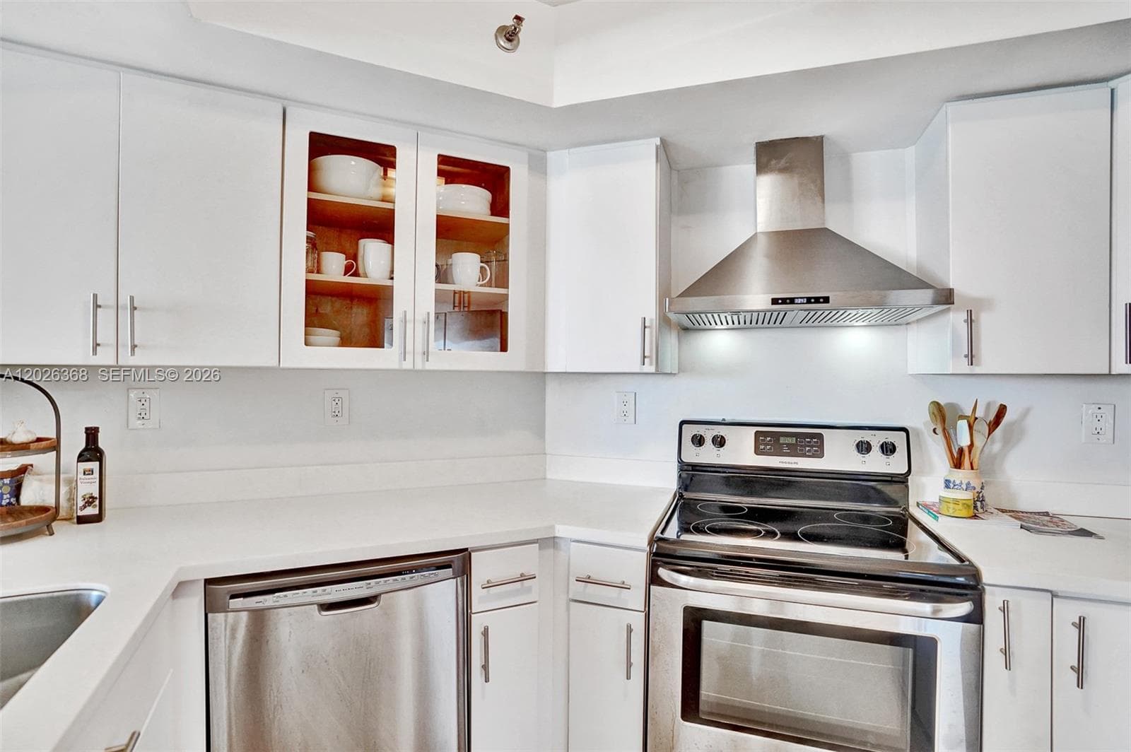 6767 Collins Ave 408 photo 15