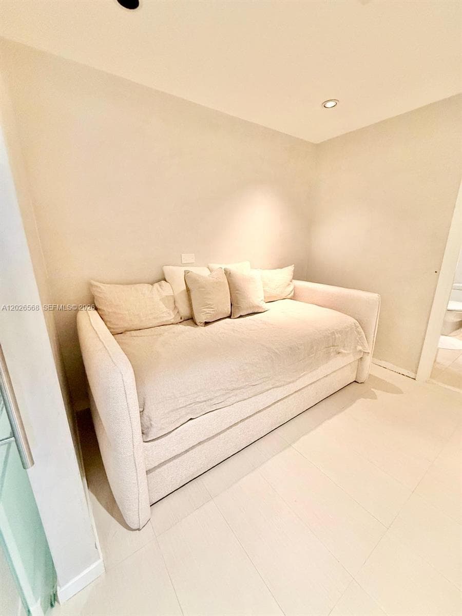 17121 Collins Ave 1207 photo 13
