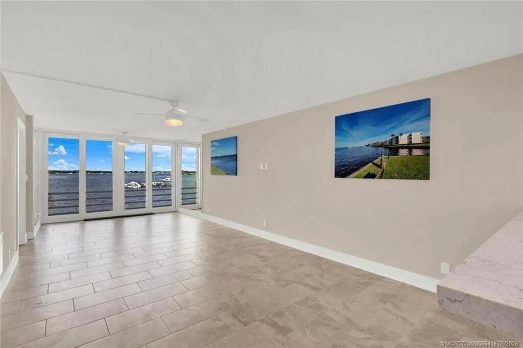 1950 SW Palm City Road 14-305 photo 11