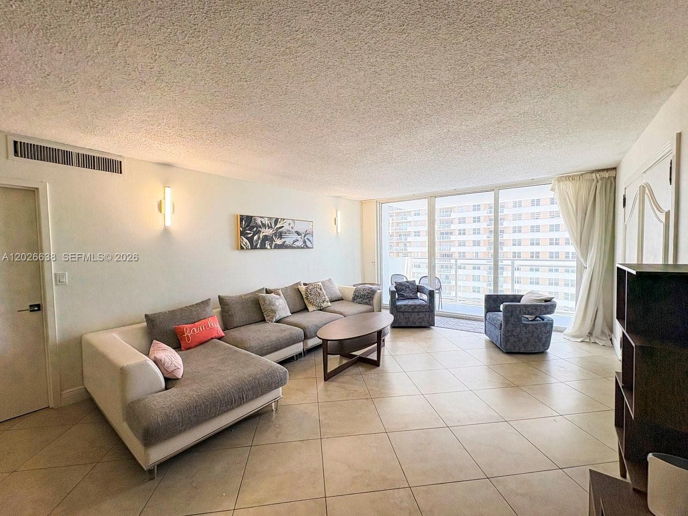 2030 S Ocean Dr 723 photo 4