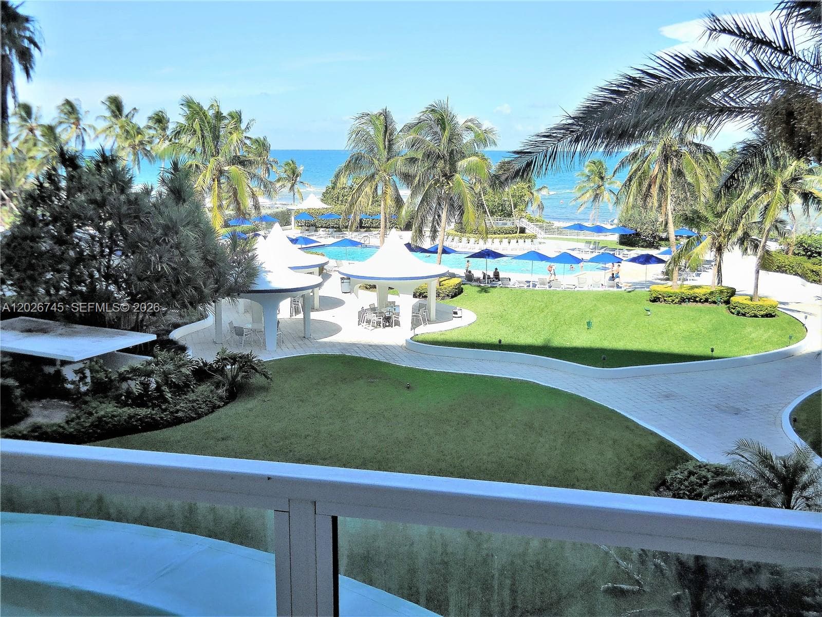 5151 Collins Ave 519 photo 2