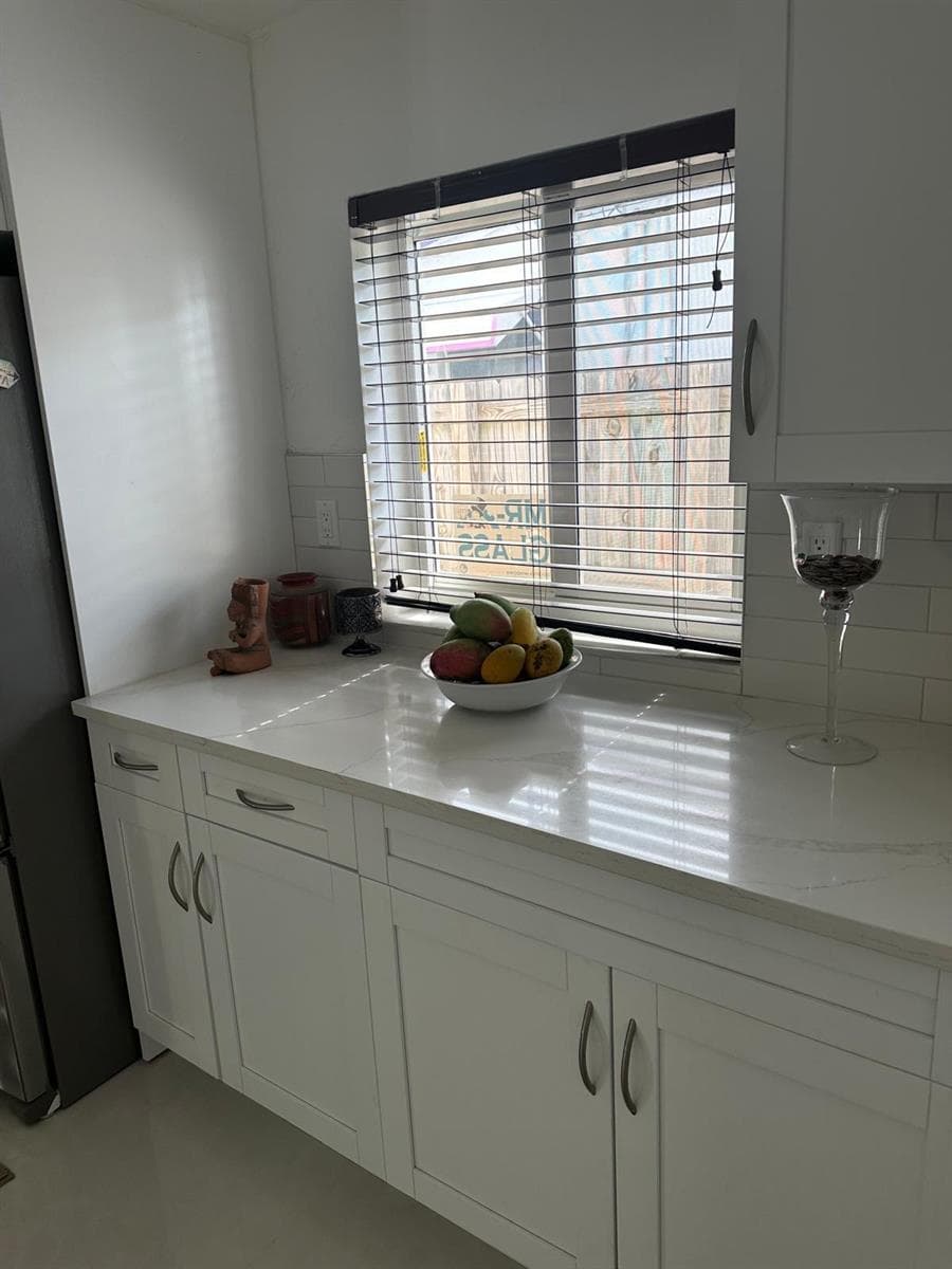 2645 Scott Street photo 5